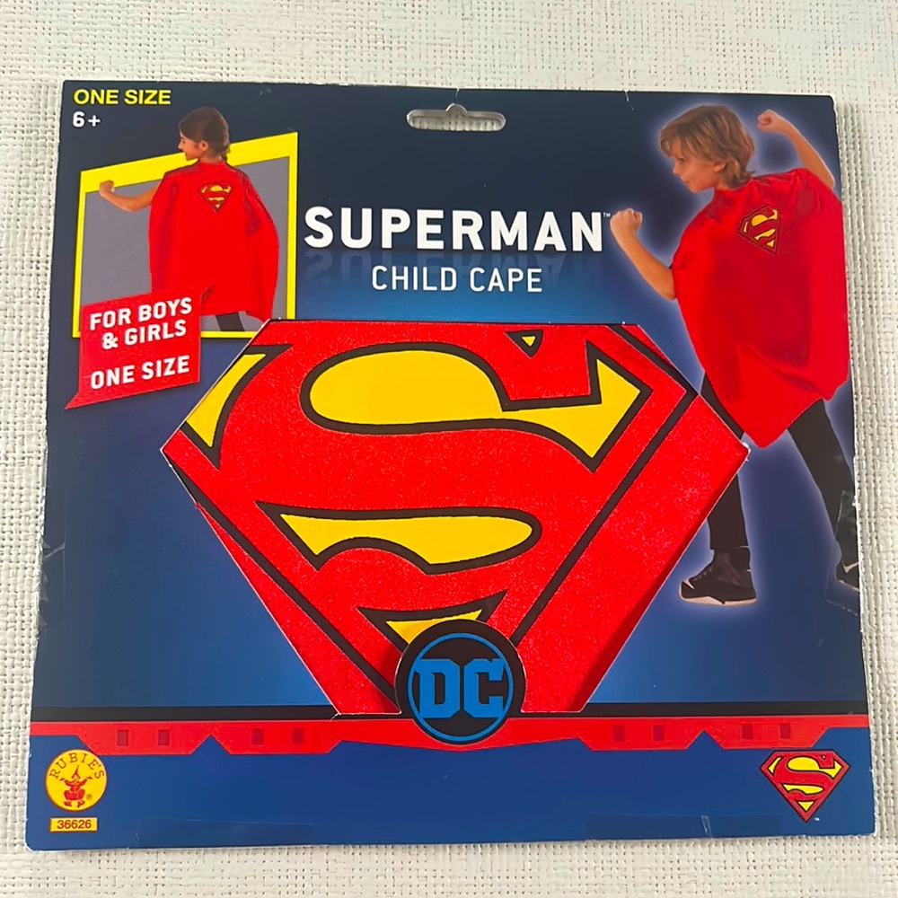 NWT Unisex Superman Child Cape - one size